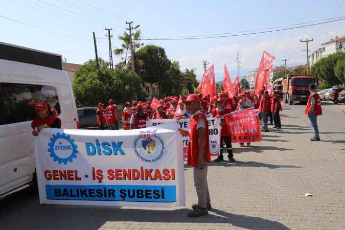 Belediye şirket işçileri kadro istiyor