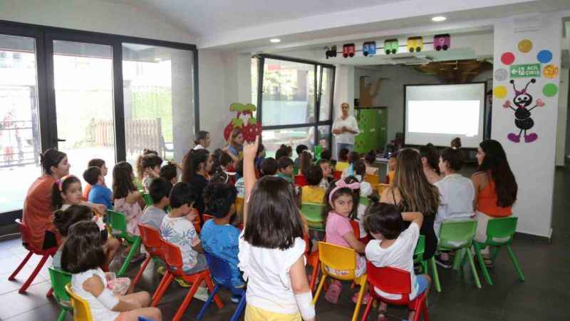 Efeler’in çocuklarına deprem eğitimi