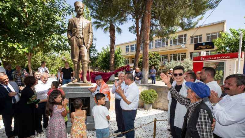 Atatürk'ü yok saymaya, unutturmaya çalışanlara izin vermeyeceğiz!