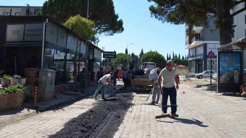 Gömeç’te yollar bakıma alındı