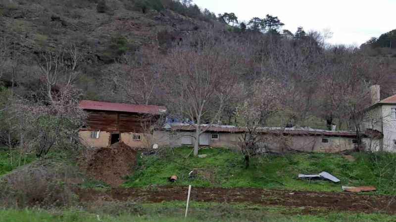 Gizemli kazı çalışması Bolu'da devam ediyor: altın arayışı ve büyük gizem çevreye yansıdı...