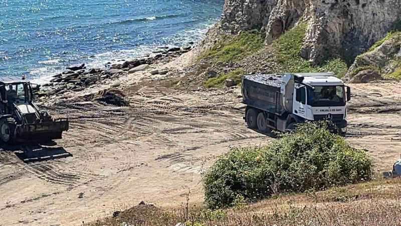 Kıyıköy Limanı’nda temizleme çalışmaları sürüyor