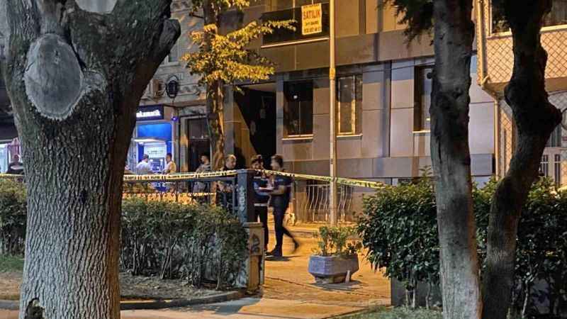 İstanbul'da sokak ortasında çatışma : 1 polis yaralandı