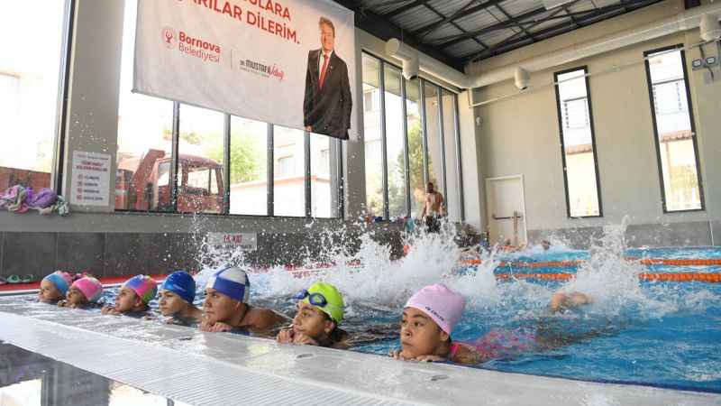 Bornova Belediyesi, spor kurslarıyla sağlıklı ve aktif yaşama davet ediyor