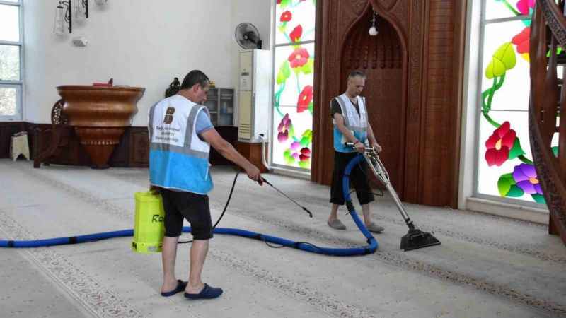 Büyükşehir’den cami ve cemevi temizliği