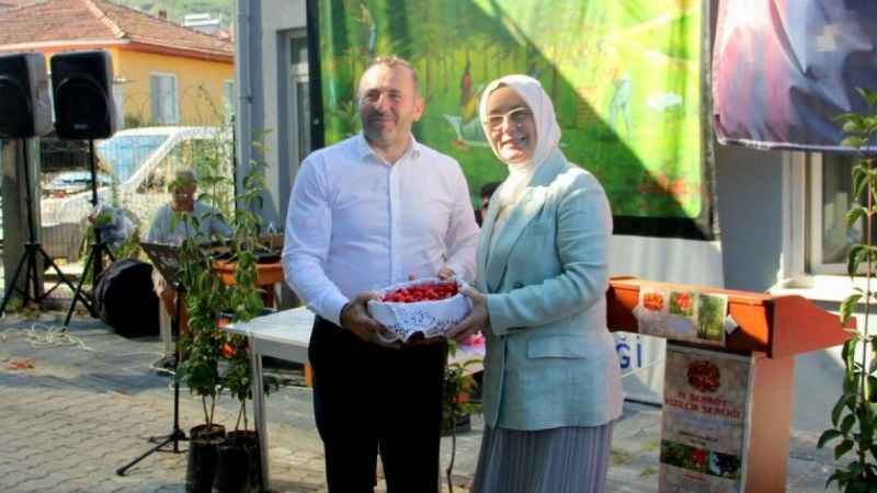 16. Şenköy Kızılcık Şenliği renkli görüntülere sahne oldu