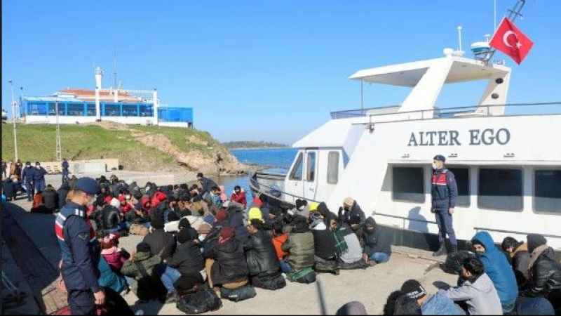 MİT destekli dev operasyon: İzmir açıklarında çok sayıda kaçak göçmen enselendi!