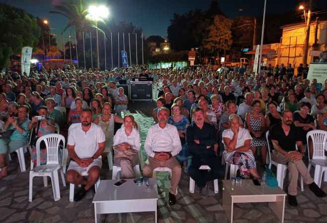 İki yakanın ezgileri Foça’yı coşturdu