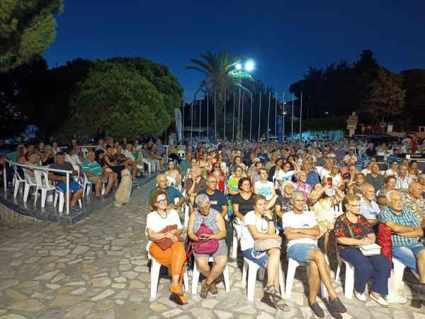 İki yakanın ezgileri Foça’yı coşturdu