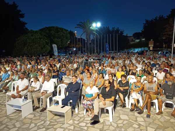 İki yakanın ezgileri Foça’yı coşturdu