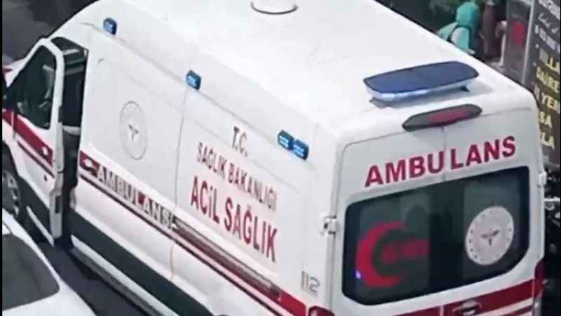 Altıeylül'de feci motosiklet kazası: Sürücü kaldırıma uçtu!