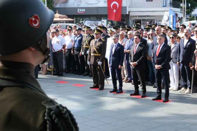 Bodrum meydanlarında zafer coşkusu