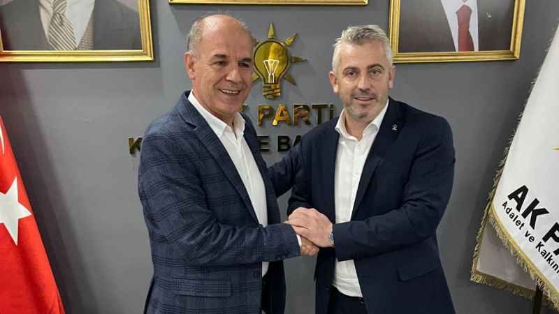 Hakan Aka, AK Parti Karesi'de sancağı devraldı