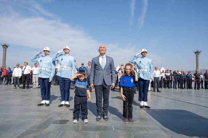 Başkan Soyer “100 zabıta personeline ihtiyaç var ama 40 kişilik kadro verildi”