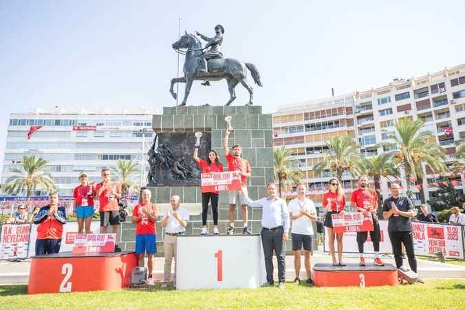 9 Eylül İzmir Yarı Maratonu’nda kurtuluş coşkusu