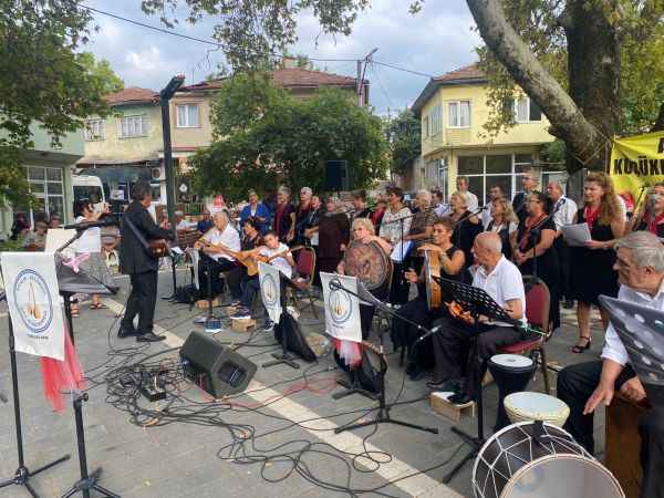 İvrindilileri türküye doyurdular 