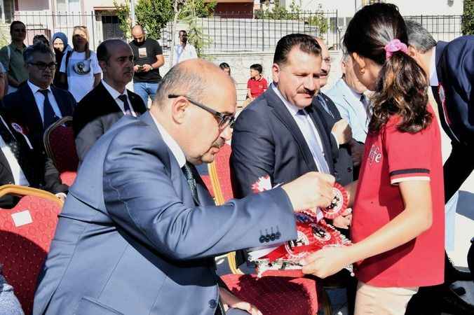 Vali Ustaoğlu İlk Ders Zilini Çaldı