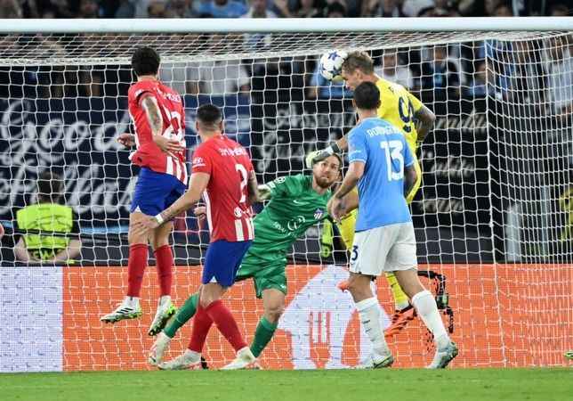 Lazio kalecisi uzatmalarda golü attı! A.Madrid yıkıldı..