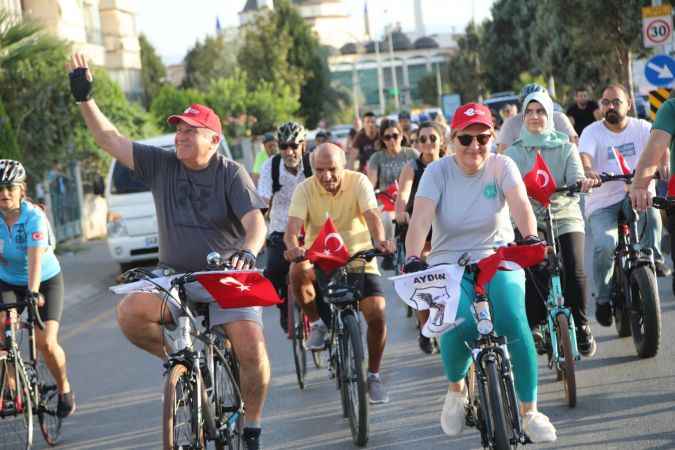 Efeler’de pedallar çevre dostu ulaşım için döndü