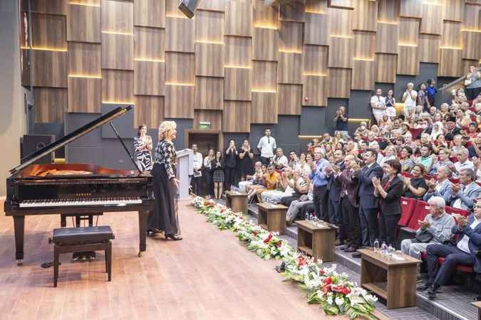 Soyer: “İzmir yine dönüşümün lokomotifi olacak”