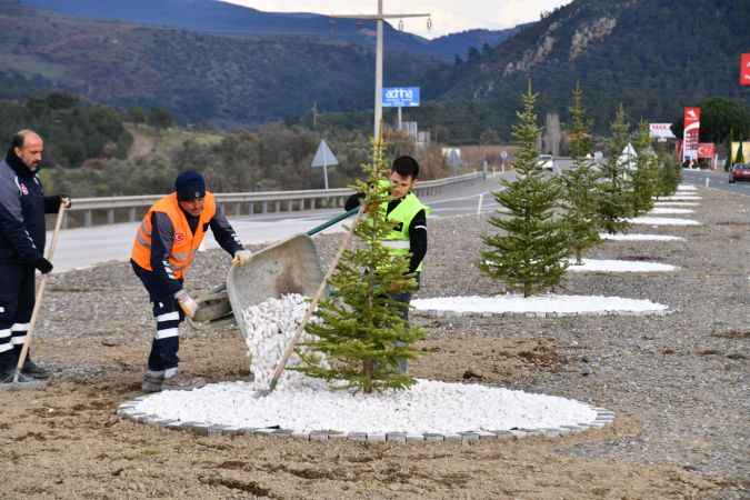 Büyükşehir, ulaşım ağını düzenli ve güvenli bir hale getiriyor