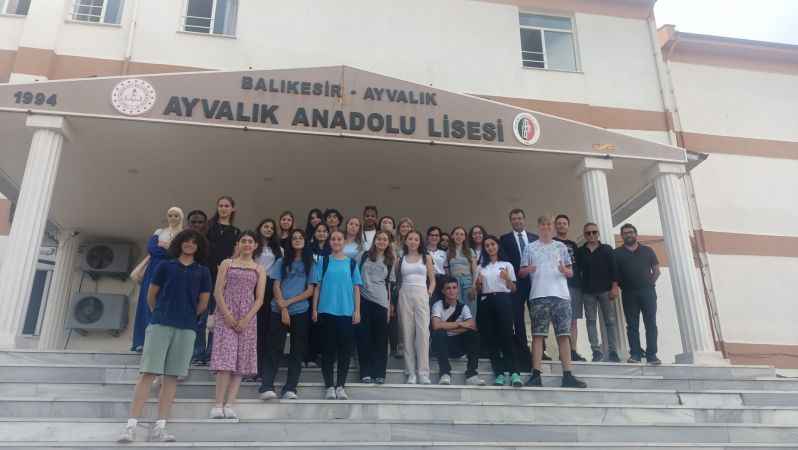 Ayvalık Anadolu Lisesi Almanyalı öğrencileri ağırladı