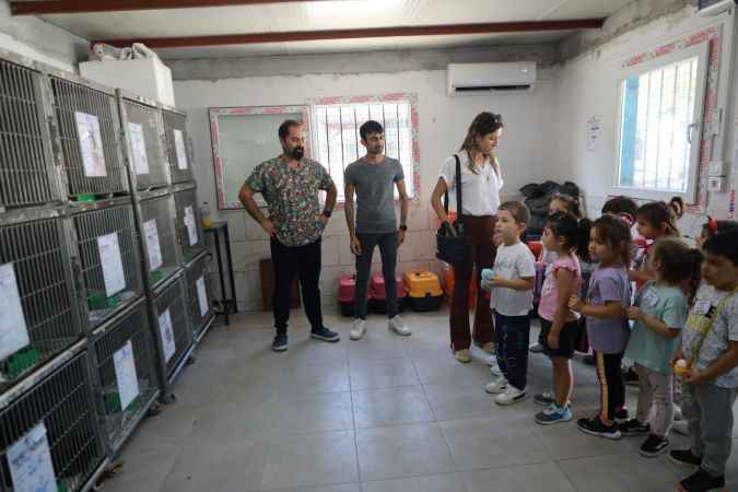 Bodrumlu öğrencilerden bakımevi ziyareti