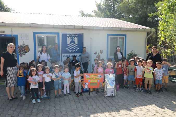 Bodrumlu öğrencilerden bakımevi ziyareti