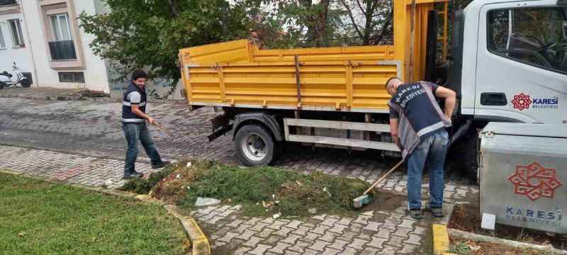 Karesi Belediyesi yeşil alanlara gözü gibi bakıyor