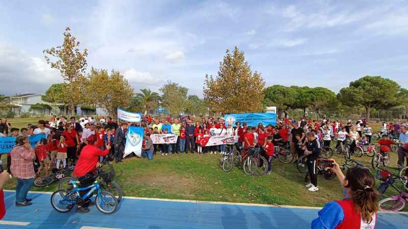 Balıkesirliler Cumhuriyet için pedalladılar