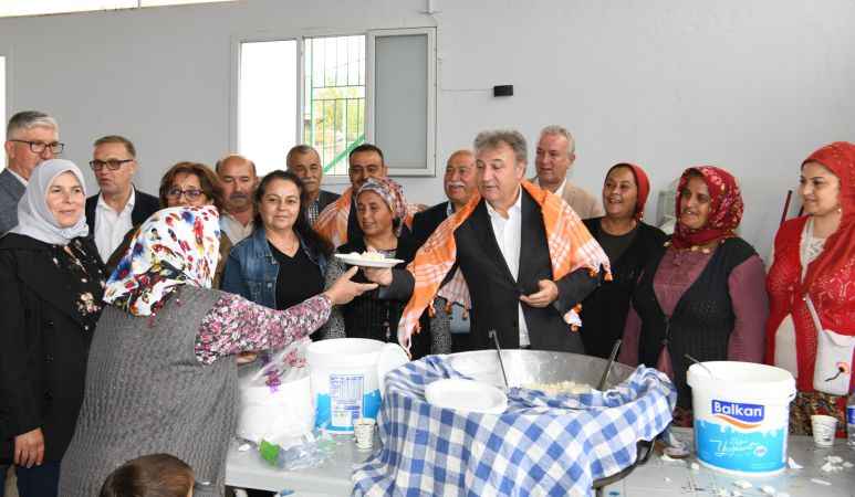 Bornova’da 100. yıla 100 fidan