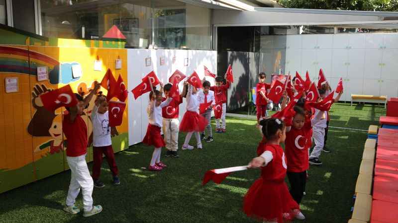 Efeler'in miniklerinde Cumhuriyet Bayramı coşkusu