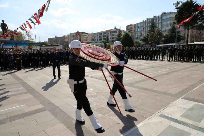 Edremit’te Cumhuriyetin 100. Yıl coşkusu başladı