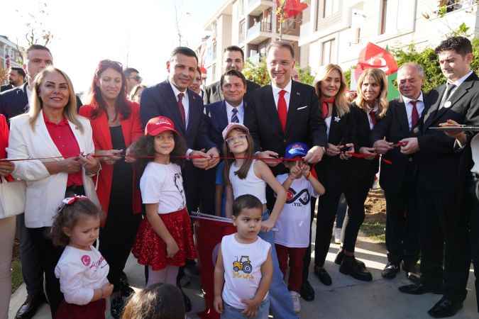 Başkan Çalık'tan Cumhuriyet çocuklarına armağan