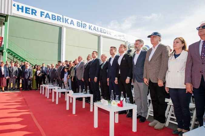 Cumhuriyet’in kalesi 100. Yıl Bayındır Süt İşleme Fabrikası kapılarını açtı