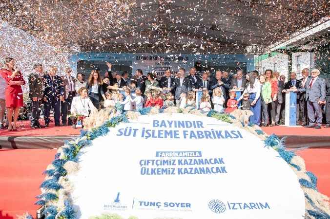 Cumhuriyet’in kalesi 100. Yıl Bayındır Süt İşleme Fabrikası kapılarını açtı