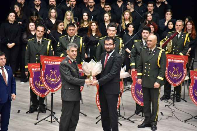 Balıkesir Üniversitesi'nde, Cumhuriyetimizin 100. Yılı Coşkusu