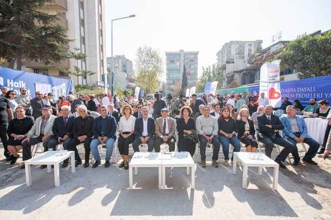 Başkan Soyer Halk Konut’ta Mart ayında “anahtar müjdesi” verdi