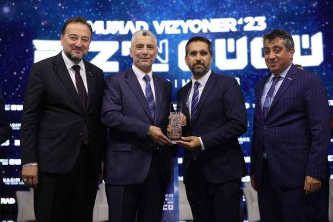 İş, ekonomi, sanayi ve ticaret dünyası Vizyoner’23’te buluştu