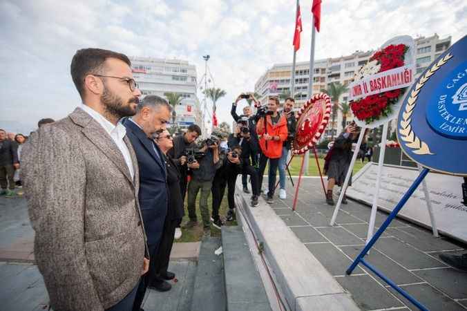 İzmir Ata’nın huzurunda