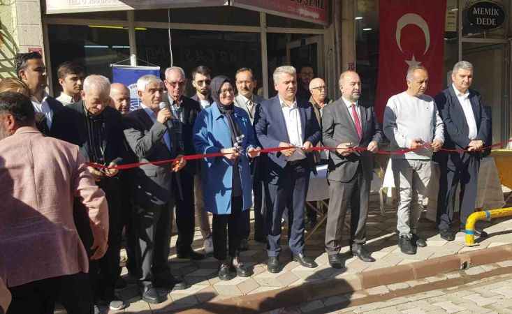 Edremit’te Yeni Dünya Vakfı Temsilciliği görkemli törenle açıldı