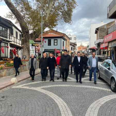 Başkan Yücel Yılmaz, Havran’a gelerek geçmiş olsun ziyaretlerinde bulundu