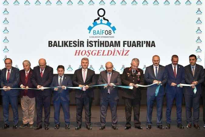 Balıkesir, işçi ile iş verenleri buluşturdu