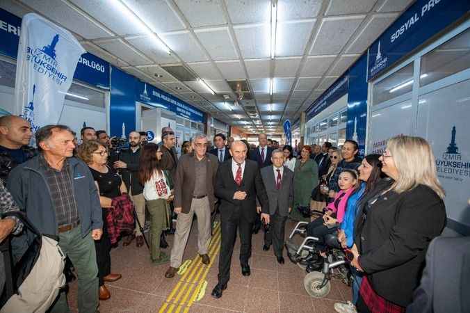 İzmir Büyükşehir Belediyesi’nden gençlere armağan