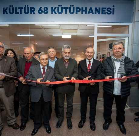 İzmir Büyükşehir Belediyesi’nden gençlere armağan