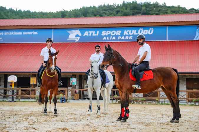 Aliağa’da bir ilk daha, Alia Atlı Spor Kulübü binicilik eğitimlerine başlıyor