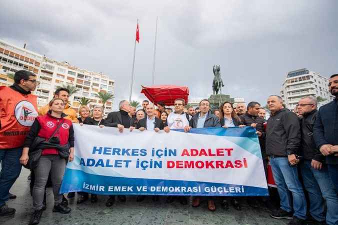 Demokrasi Yürüyüşü’nde “Hak, hukuk, adalet” çağrısı