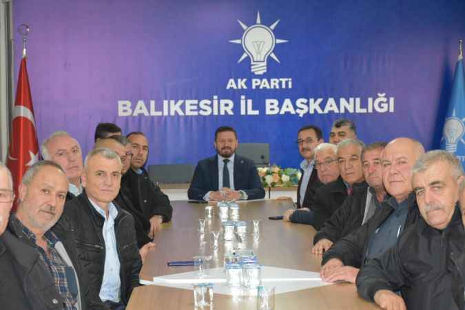 Altıeylül mahalle muhtarlarından Ak Parti İl Başkanı Mehmet Aydemir’e ziyaret