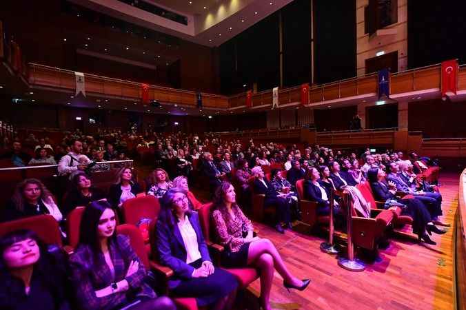 İzmir Yıldızı ödülleri sahiplerini buldu