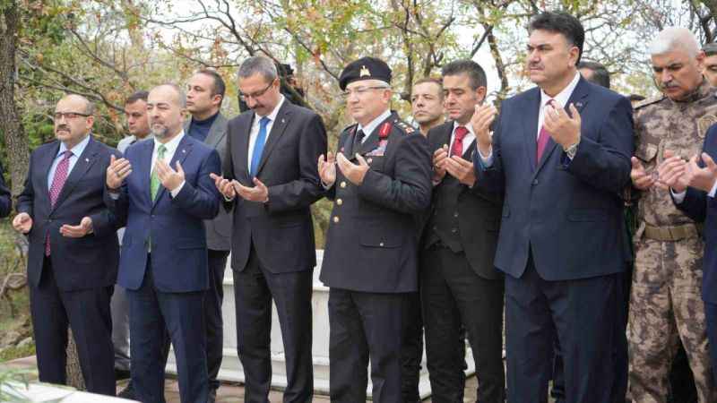 Çanakkale kahramanı Seyit Onbaşı vefatının 84’üncü yılında dualarla anıldı